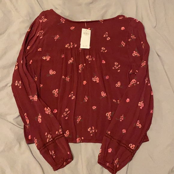 Floral top - Picture 2 of 3